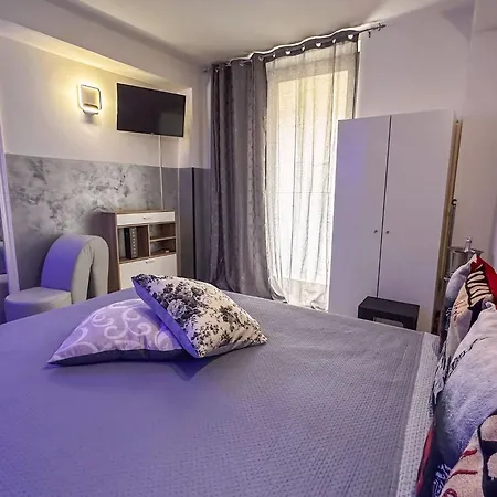 Luxury Fire בארלטה